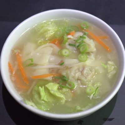 16. Sopa de Wan-Tun