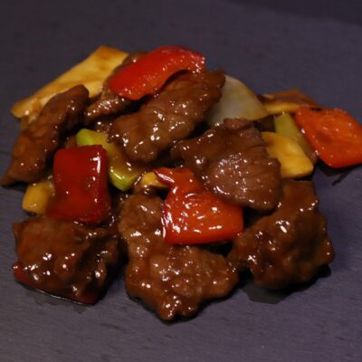 34. Ternera con salsa de ostras