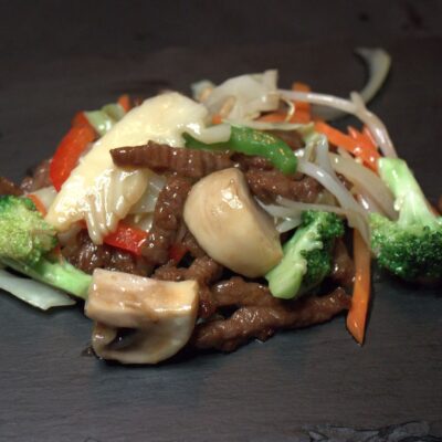 40. Ternera con verduras