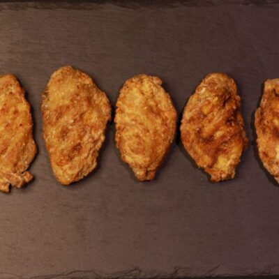 60. Alitas de pollo fritas a la pimienta al WOK (6 uds)