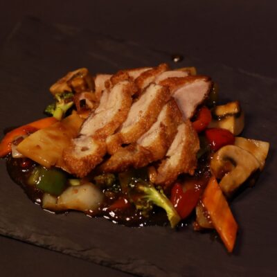 96. Pato frito con salsa china